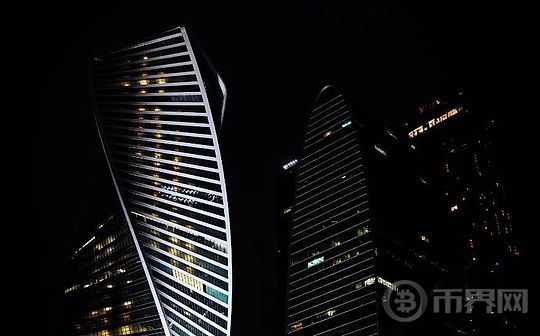 DeFi新风潮:为何顶尖协议都在推出稳定币?探寻四大商业模式的演变路径