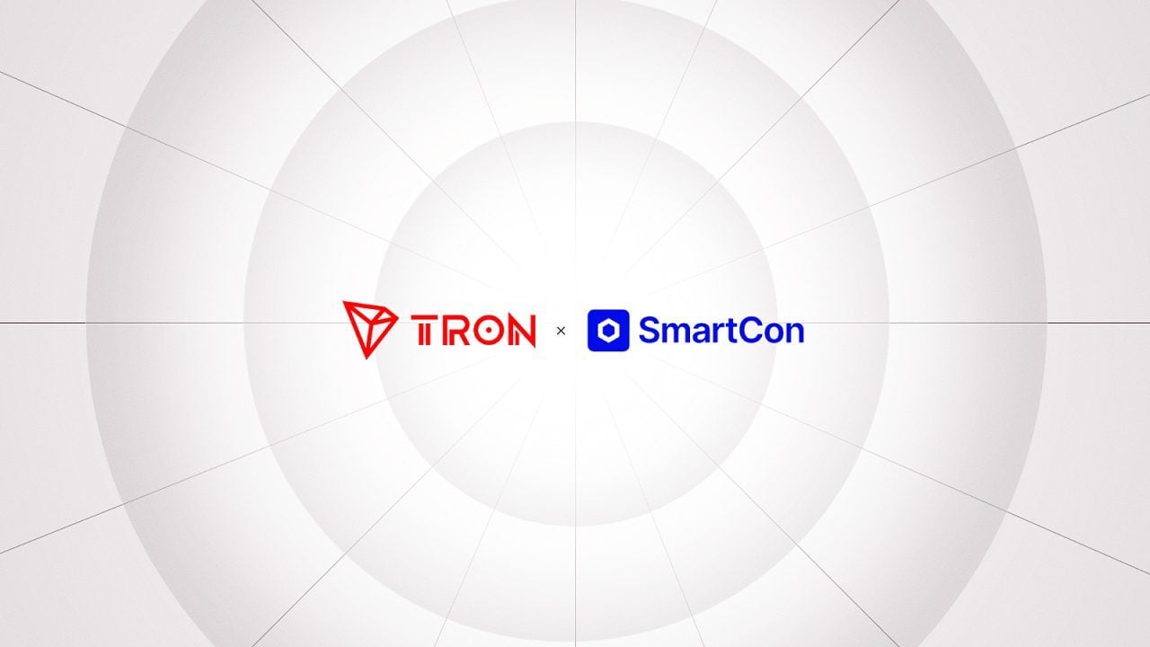 孙宇晨在 Chainlink SmartCon 2025 大会上发表主题演讲，TRON DAO 成为黄金赞助商。